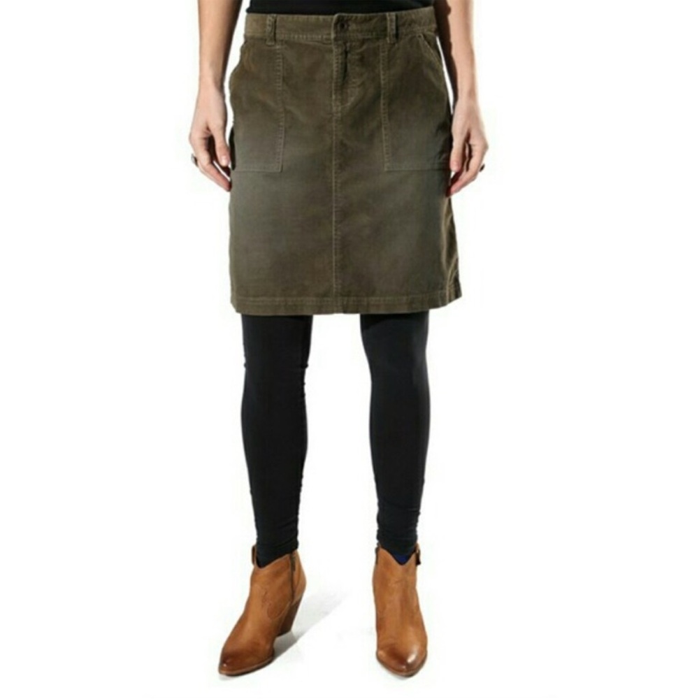 The North Face Nenana Corduroy Skirt Size Large New Taupe Green